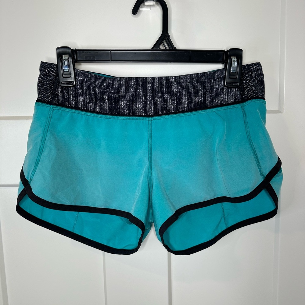 Lululemon Athletica Turquoise & Black Athletic Shorts Size 4 Lightweight Vented